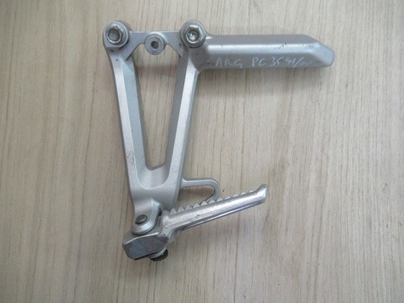 Platine arrière gauche Honda 600 CBR (PC35) 1999-2000