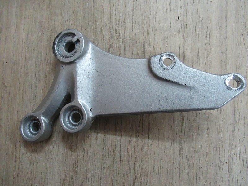 Platine avant droite Suzuki 600 et 750 GSXR 2008-2010