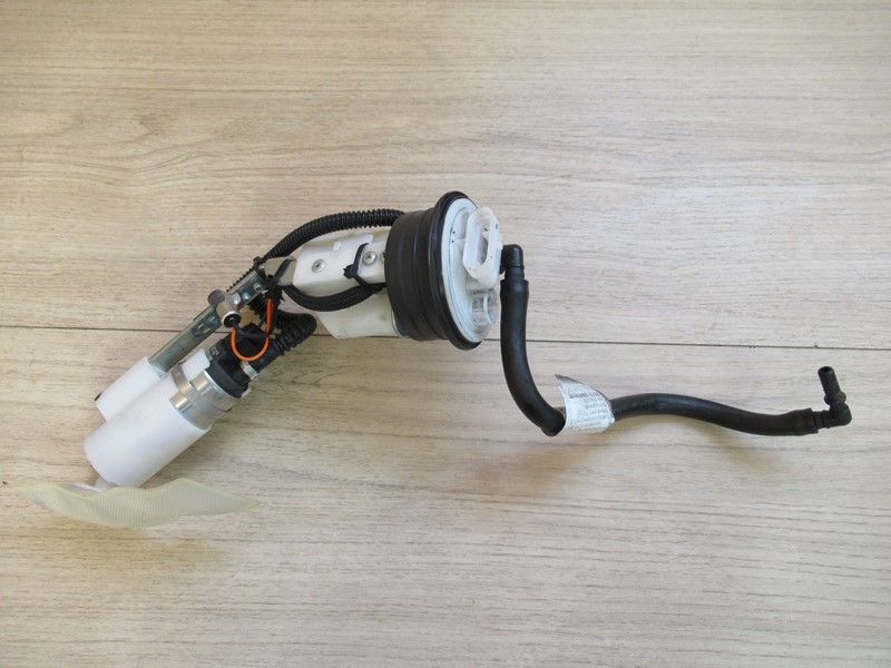 Pompe à essence MV Agusta 800 Brutale 2012-2013