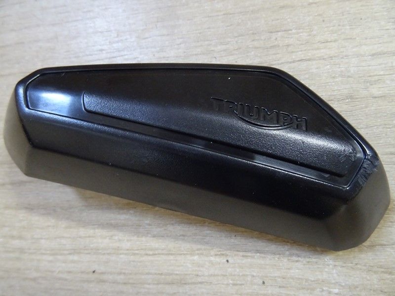 Protection droite haut moteur  Triumph 660 Tiger Sport