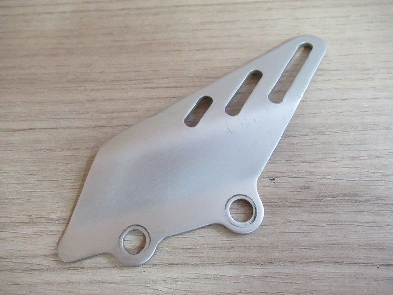 Protège repose-pied avant droit Kawasaki ZZR 1400 2006-2011