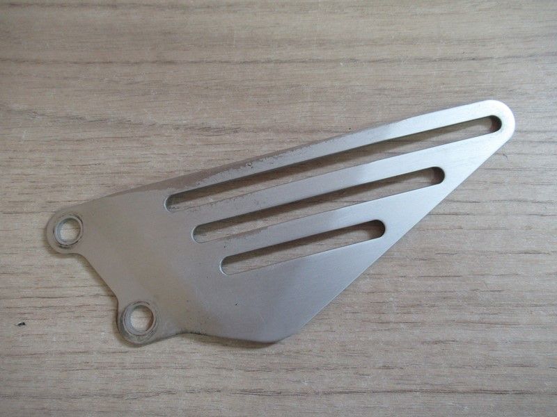 Protège repose-pied avant gauche Kawasaki ZZR 1400 2006-2011