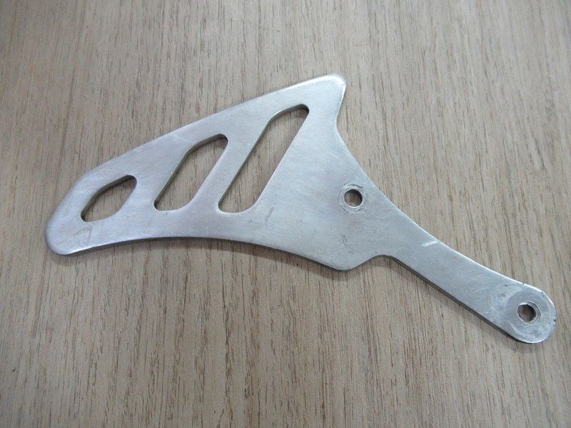 Protection de chaîne de bras oscillant Triumph 1050 Speed Triple 2005-2007