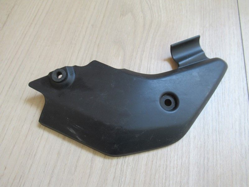 Protecteur tube d'échappement Honda CBR600RR (PC37) 2004-06 (18330-MEEA)