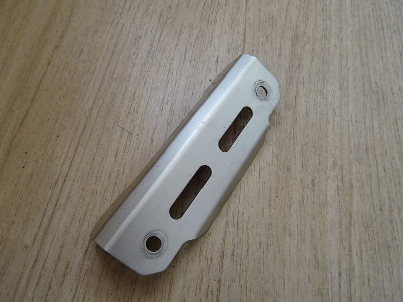 Protection radiateur gauche Suzuki SV 650 1999-2002