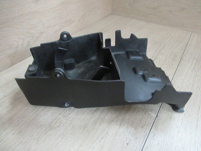 Rangement sous selle Aprilia 650 Pegaso 1997-2000