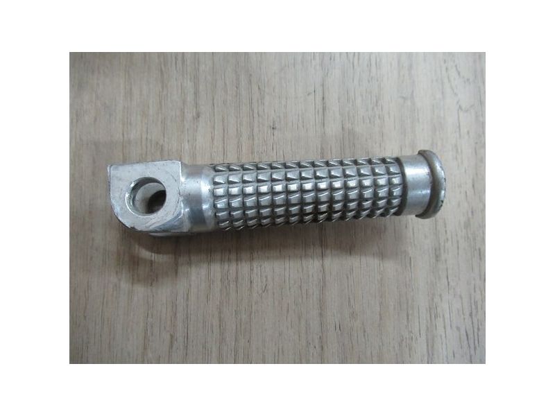 Repose pied avant droit Suzuki 750 GSXR 1992-1995