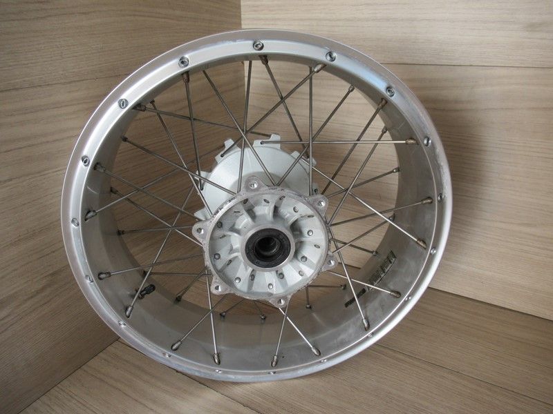 Roue arrière Aprilia ETV 1000 Caponord 2001-2003