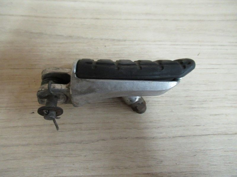 Repose-pied avant droit Honda ST1100 Pan European 1990-2002