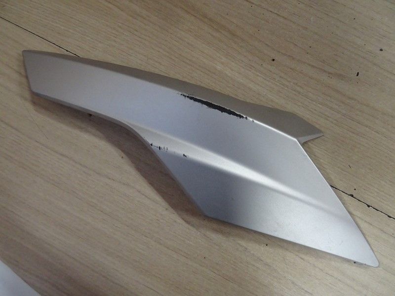 Sabot droit Triumph 765 Street triple RS 2017/2019 (T2309104)