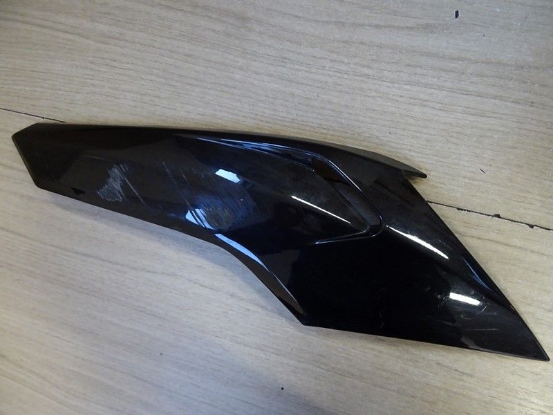 Demi sabot droit Triumph 765 Street Triple RS 2020 (T2317025)