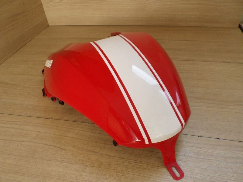 Couvre réservoir DUCATI 1200 DIAVEL 2011/2014 type G100AA