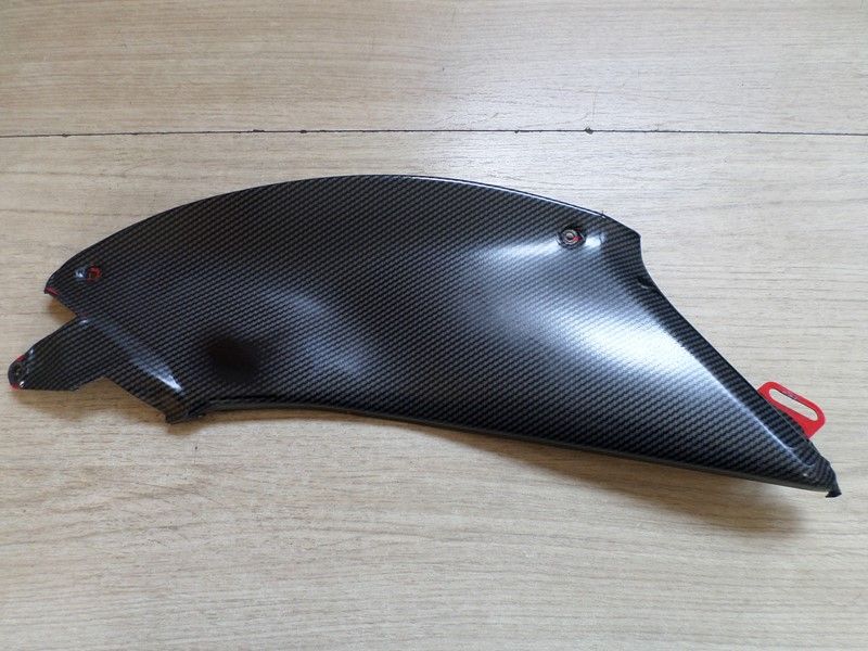 Cache réservoir gauche DUCATI 1200 DIAVEL 2011/2014 type G100AA