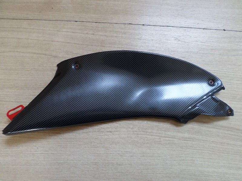 Cache réservoir droit DUCATI 1200 DIAVEL 2011/2014 type G100AA