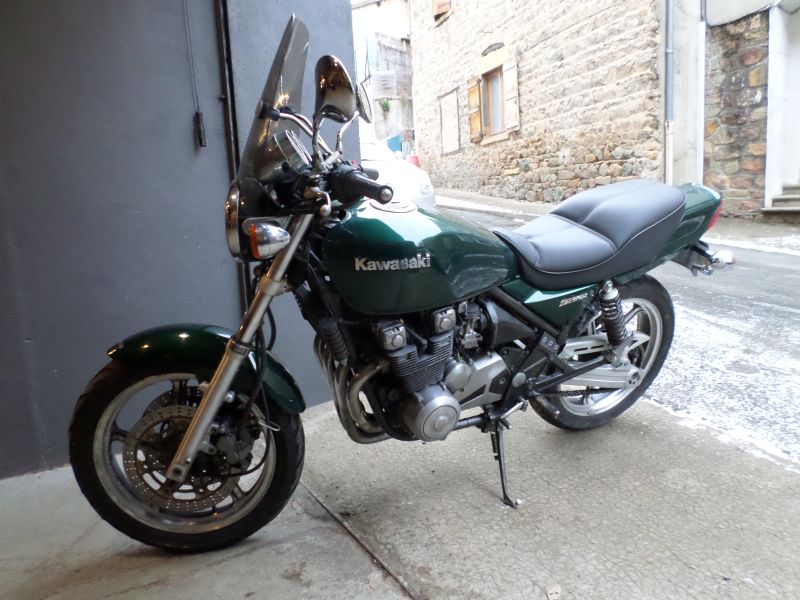 Kawasaki 550 Zephyr EMC