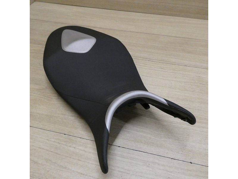 Selle d'origine Suzuki SFV650 Gladius 2009 à 2015