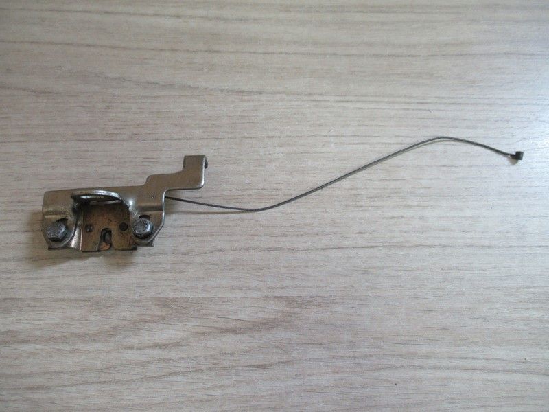 Mécanisme d'ouverture de selle Aprilia AF1 125 Europa 1991-1992