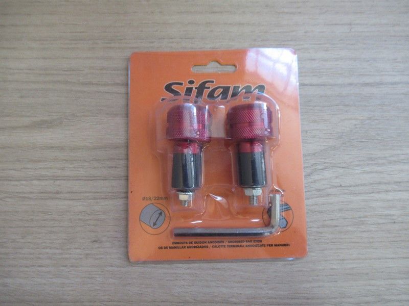 Embouts de guidon anodisés rouges adaptables Diam 18 / 22 mm