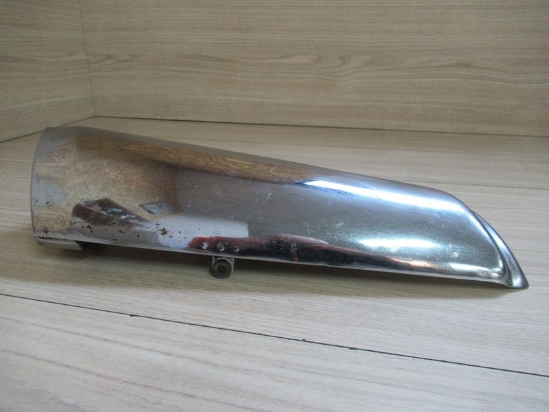 Cache silencieux droit Honda PC800 1989-1993