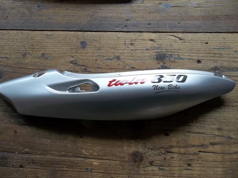 Cache latéral droit Yamaha 850 TDM (4TX)