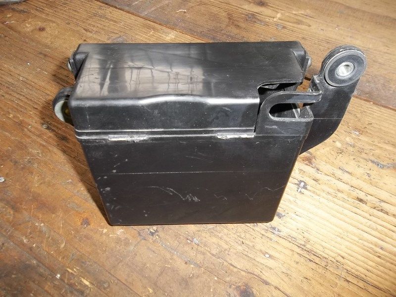 Support de batterie Yamaha 850 TDM (4TX)