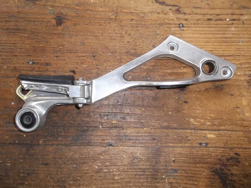 Platine droite Yamaha 850 TDM (4TX)