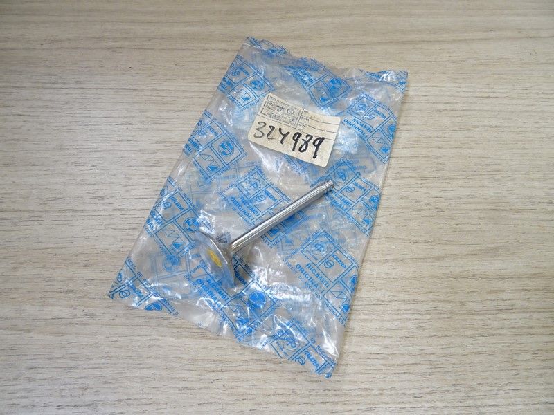 Soupape d'admission Gilera 600 RC/R Cobra 1991-1993