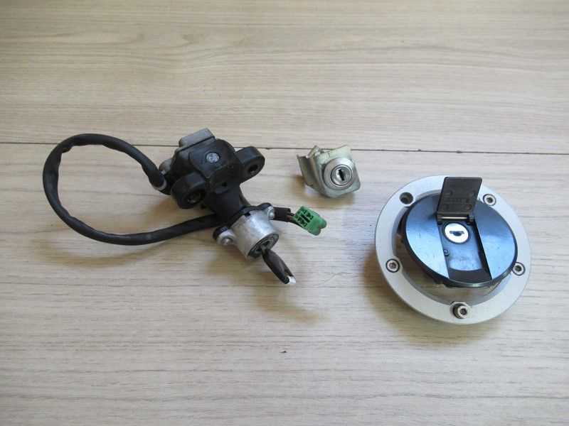 Jeu de serrures Suzuki SV650S 2003-2010