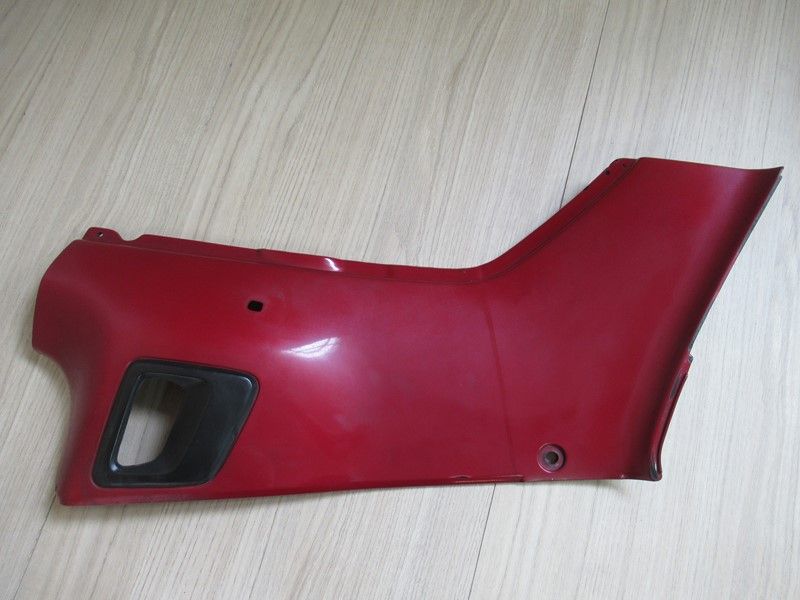 Cache latéral droit Honda ST1100 (SC26) 1990-2002 (83600-MT3A)