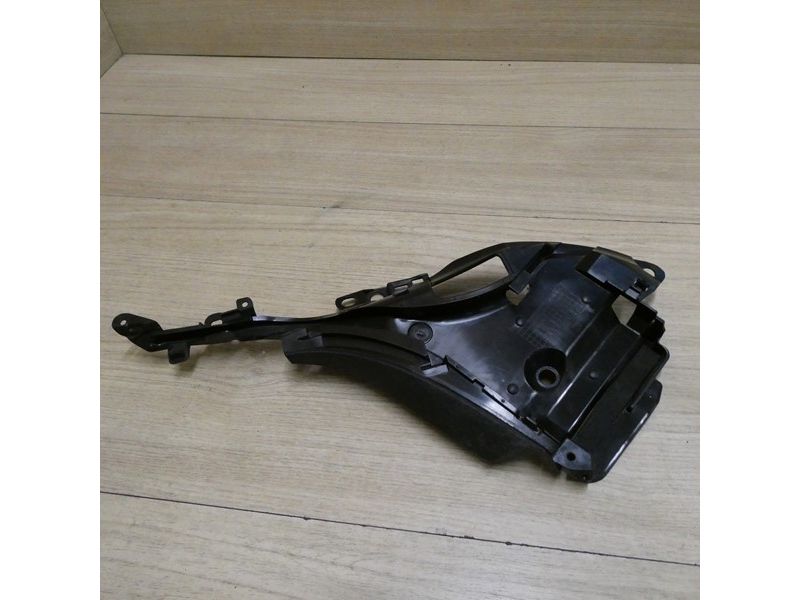 Support flanc gauche Yamaha 1000 YZF R1 2020 à 2024