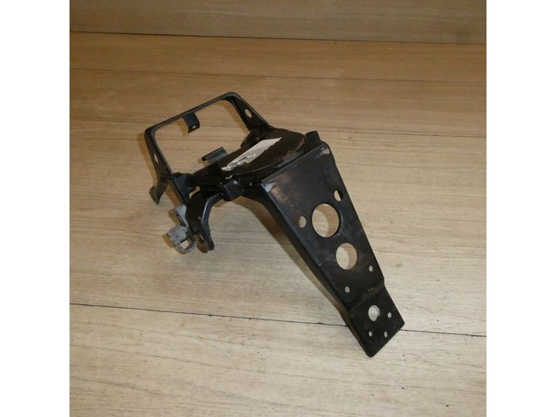 Support de garde boue arrière Suzuki DR 750 S SR41A 1988 à 1989