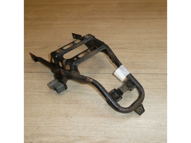 Support de garde boue arrière Suzuki DR 650 RE SP45A 1994 à 1995