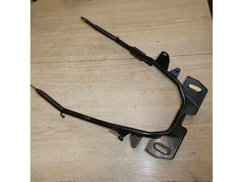 Support de garde boue arrière Suzuki 750 GSXR GR7AD 1991