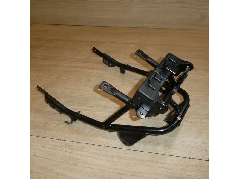 Support de garde boue arrière Suzuki GSX 750 F GR78A 1989 à 1997