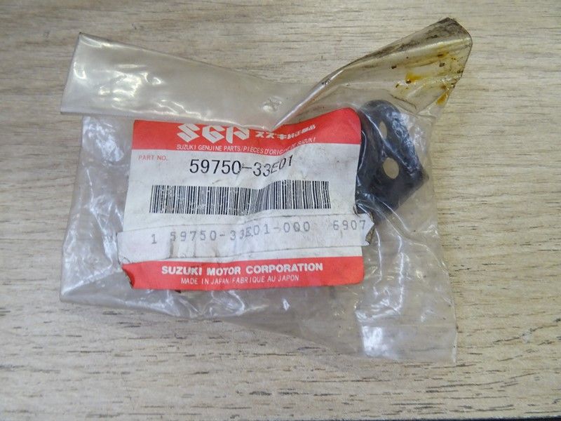 Support maître cylindre avant Suzuki 600/750 GSXR 1997/2000 – SV 650 1999/2002