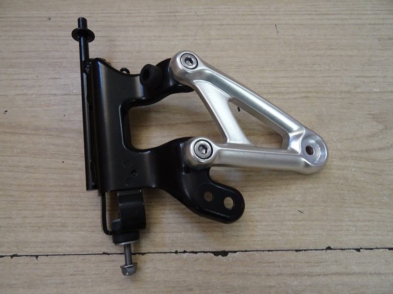 Support d'optique droit Triumph 1200 Thruxton RS 2020/-
