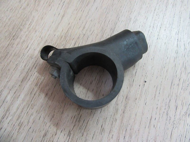 Support clignotant avant gauche Suzuki VS 1400 Intruder 1987-1998