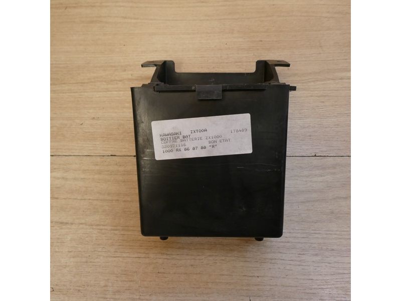 Boitier de batterie Kawasaki GPZ1000 RX 1986/1987 ZXT00A