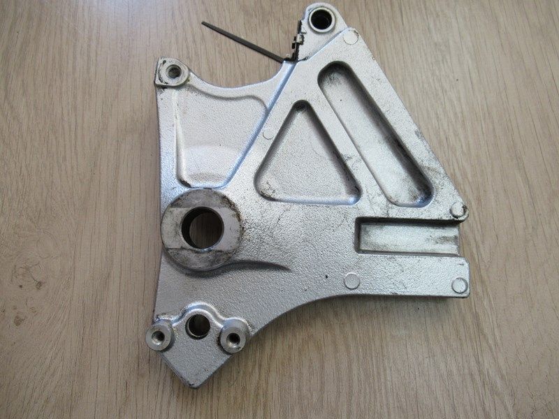 Support d'étrier de frein arrière Kawasaki Z750 2007/2012 (430440015)