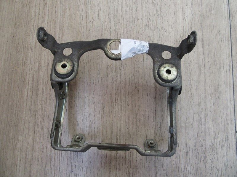 Support feu arrière Yamaha 600 FZR (3HE) 1989-1991