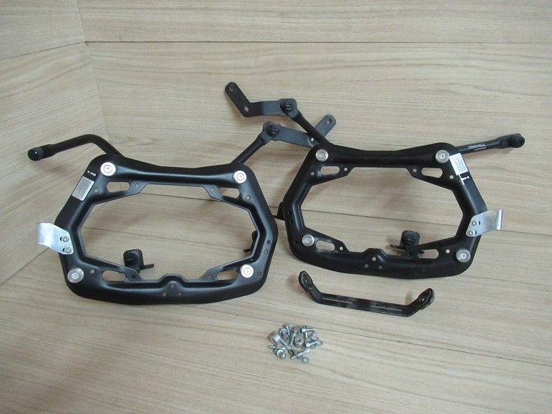 Support valise SW-Motech Moto Guzzi V 85 TT 2020