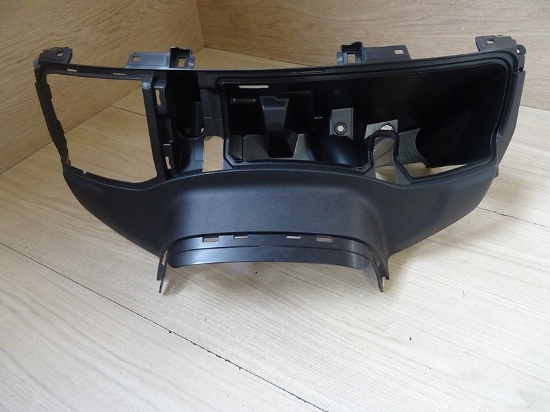 Tablier boite à gants Suzuki AN650 Burgman 2016/2018 (92111-26J50-000)