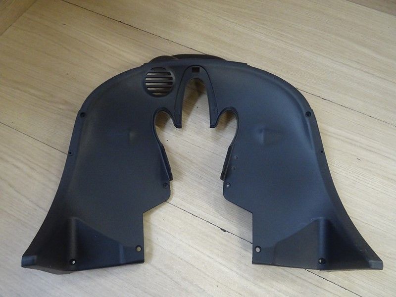 Tablier avant Piaggio MP3 toutes cylindrées 2007/2016 (623255)