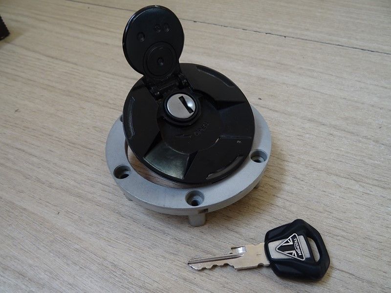 Ensemble bouchon de réservoir et clef Triumph 765 Street Triple 2020/-