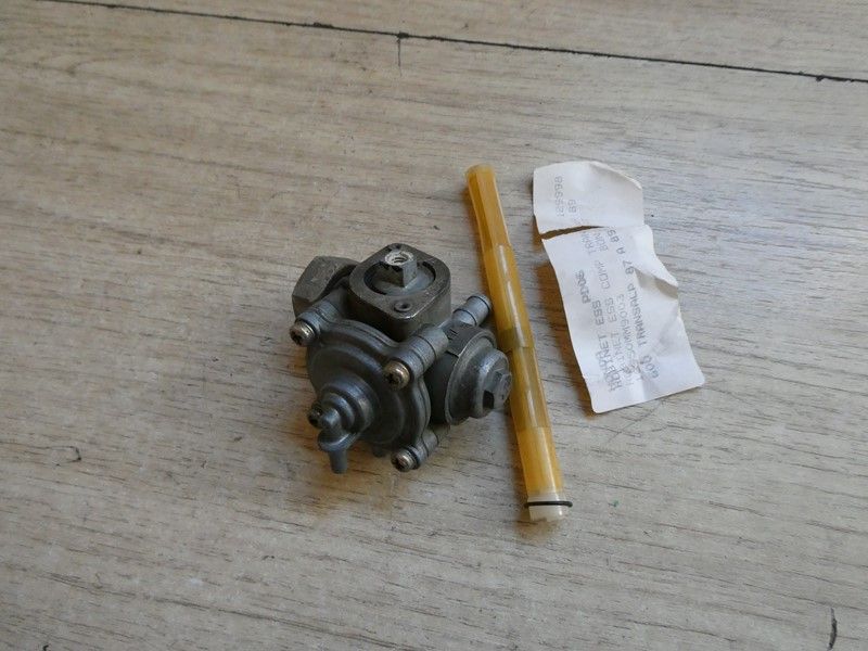 Robinet d'essence Honda XL600V Transalp 1987/1996 PD06