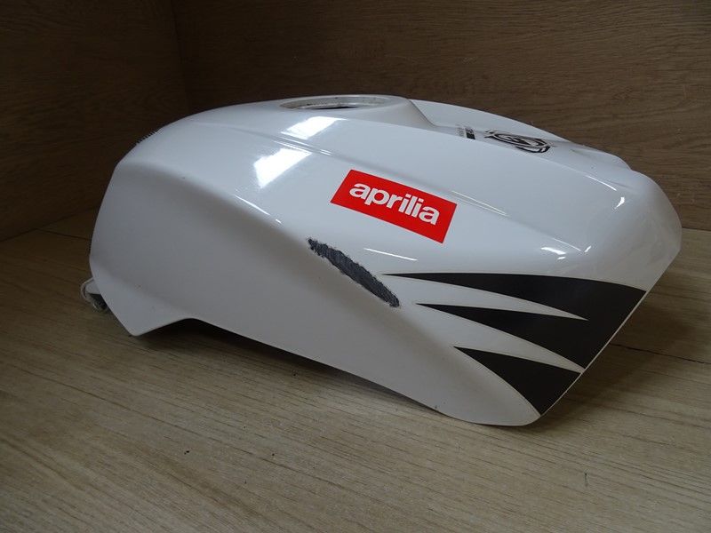 Couvre réservoir Aprilia 125 RS 2006/2010 (109918)