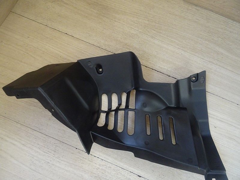 Passage de roue avt D TGB Blade 425 (511949)