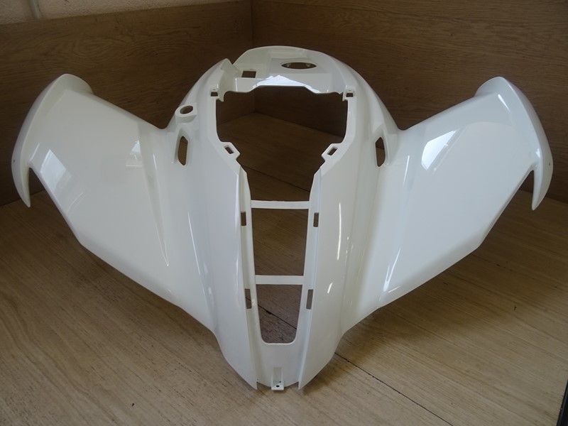Coque avant blanche TGB Target (512463HWH)