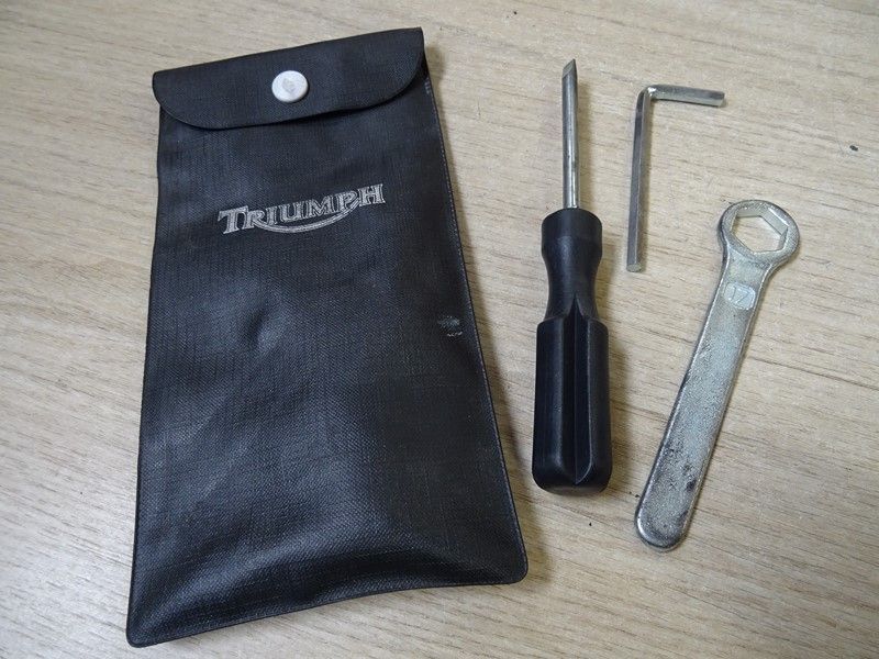 Jeu d'outils avec étui Nombreuses applications Triumph