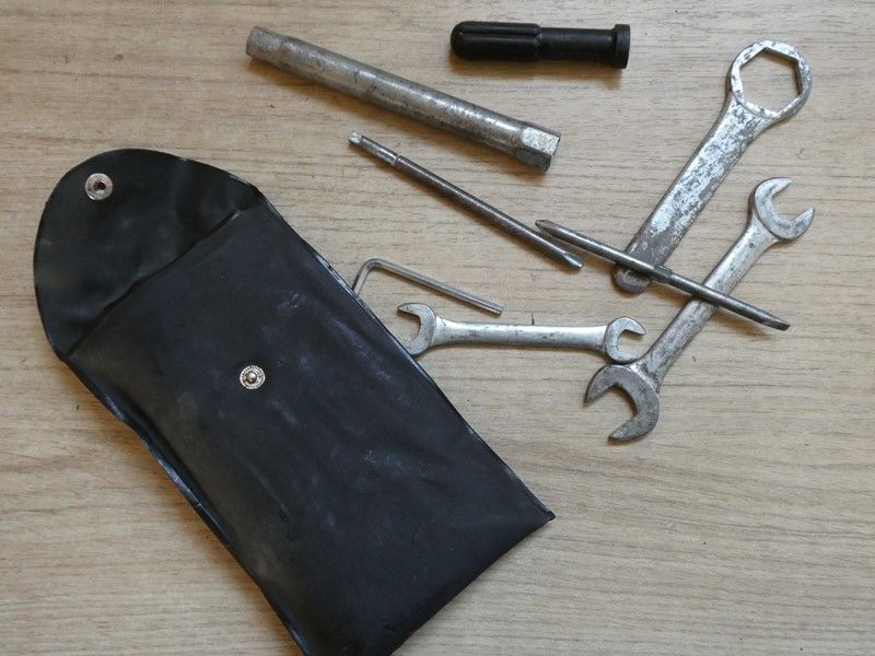 Trousse à outils Suzuki SV 650 1999/2002 JS1AV